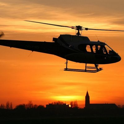 HELITEC  transfert restaurant - vol aérien de passager en hélicoptère